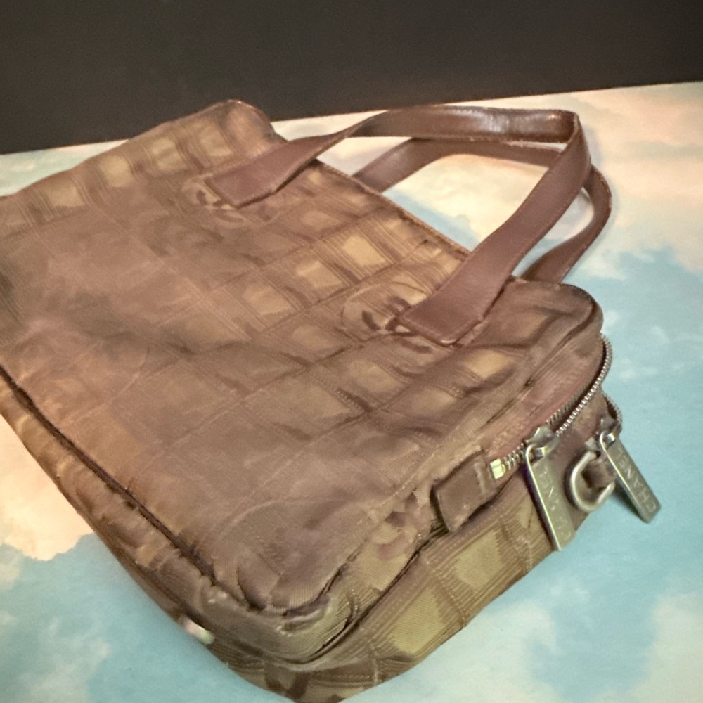 CHANEL mini line bag